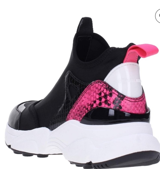 "New" Michael Kors Willow Slip On Scuba Sneakers - Picture 9 of 16